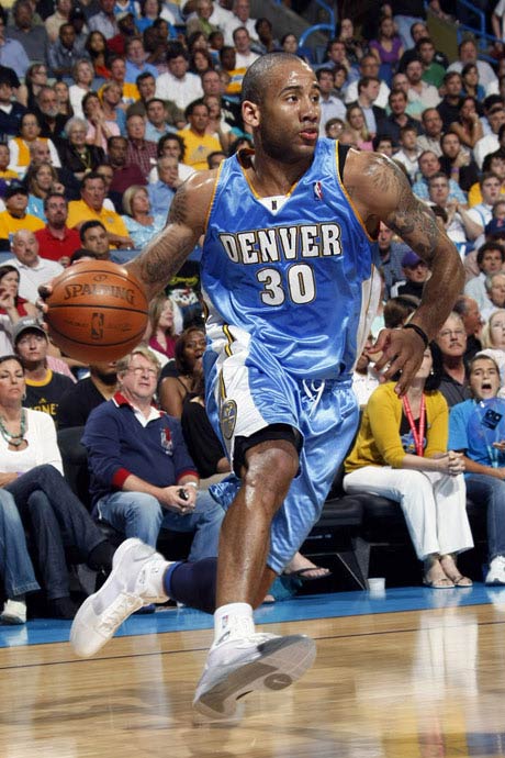 成轮换成员 成轮换成员