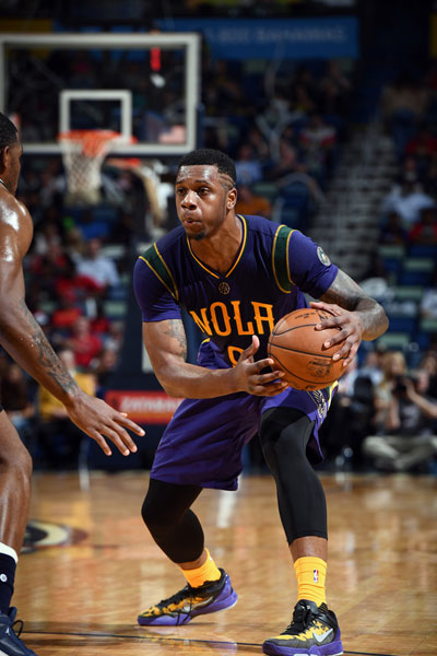 他强调前锋 他强调前锋