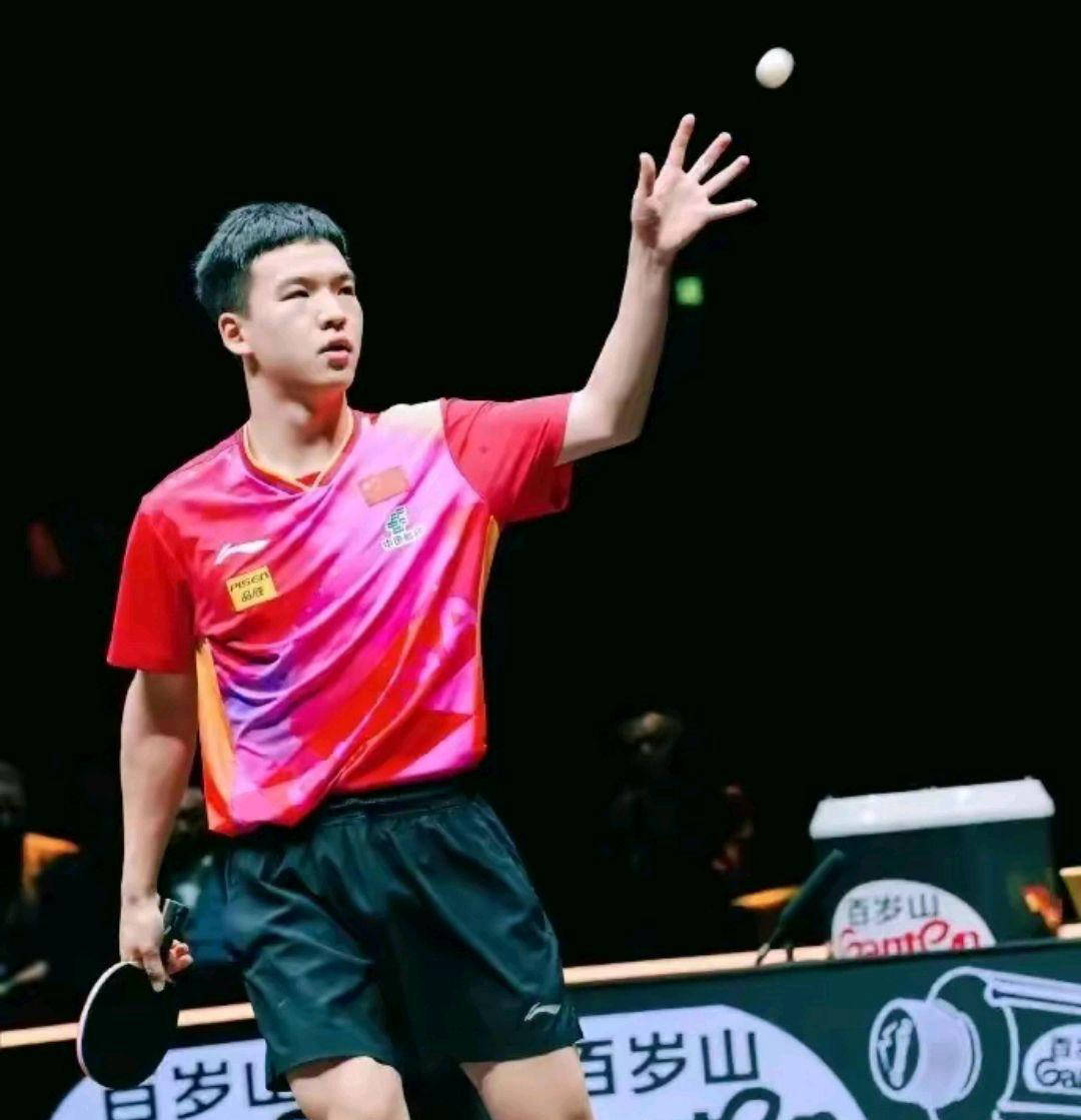 随即以左脚 随即以左脚